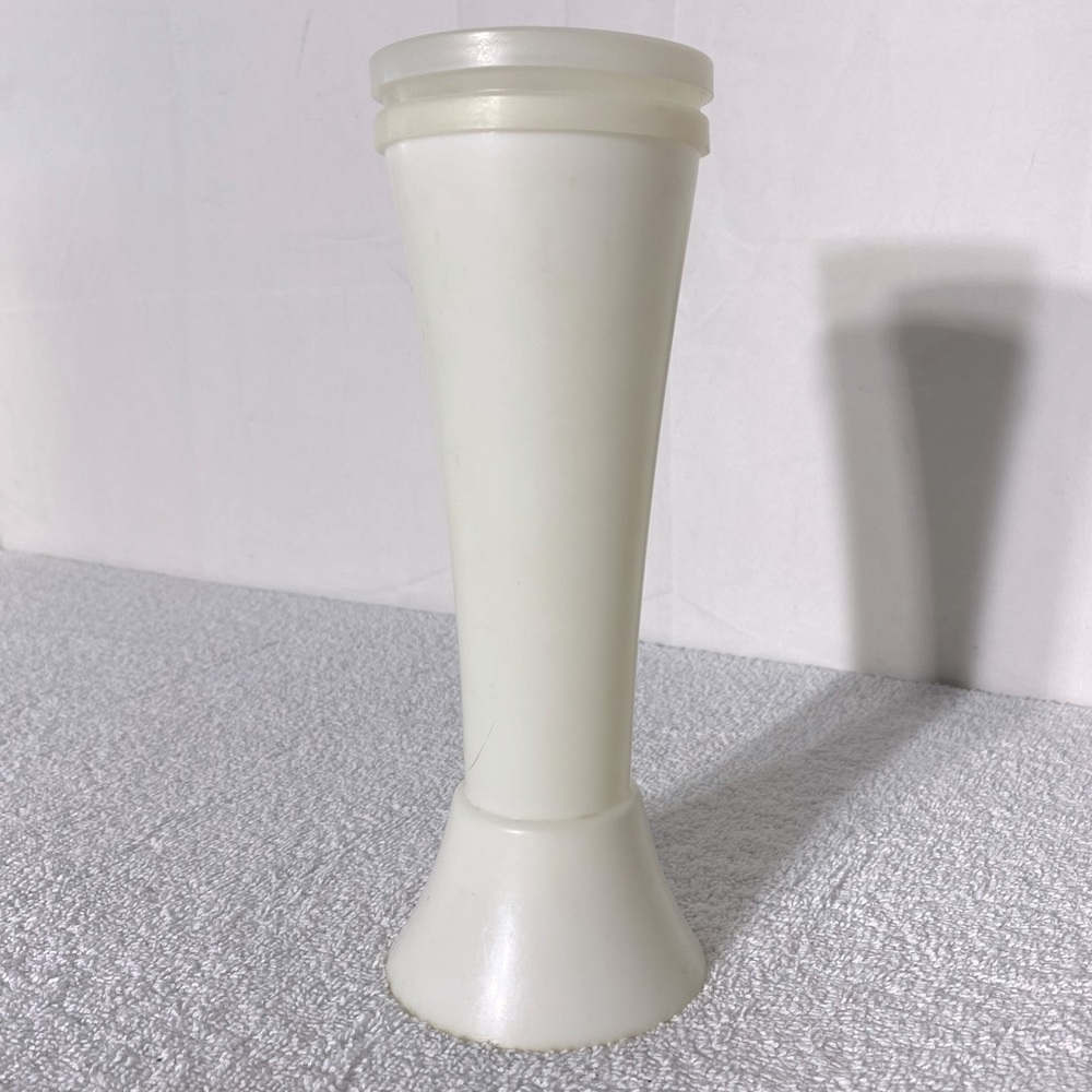 Vintage Tupperware Jiffy Sift Sifter